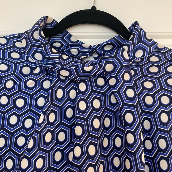 Michael Kors Geometric Print Top - Picture 2 of 6